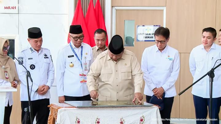Gubernur Lampung Dampingi Presiden Resmikan RS KH M Tohir Di Kabupaten Pesisir Barat
